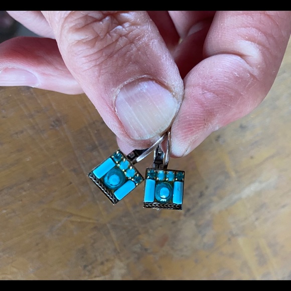 Elegant Beaded Earrings - Picture 2 of 3